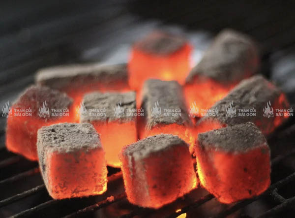 Than gáo dừa cháy đỏ